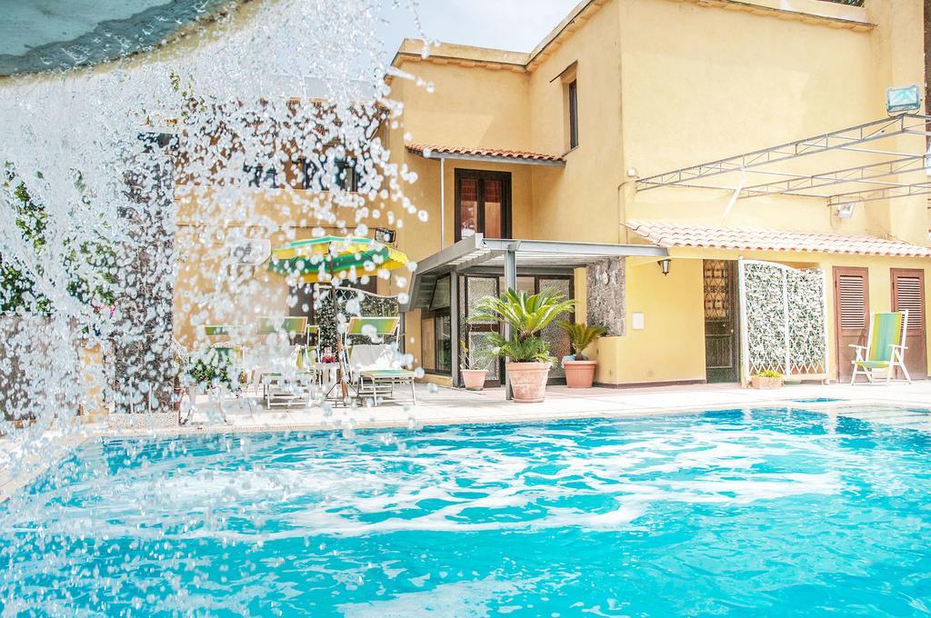 Hotel Annabelle Ischia Bagian luar foto
