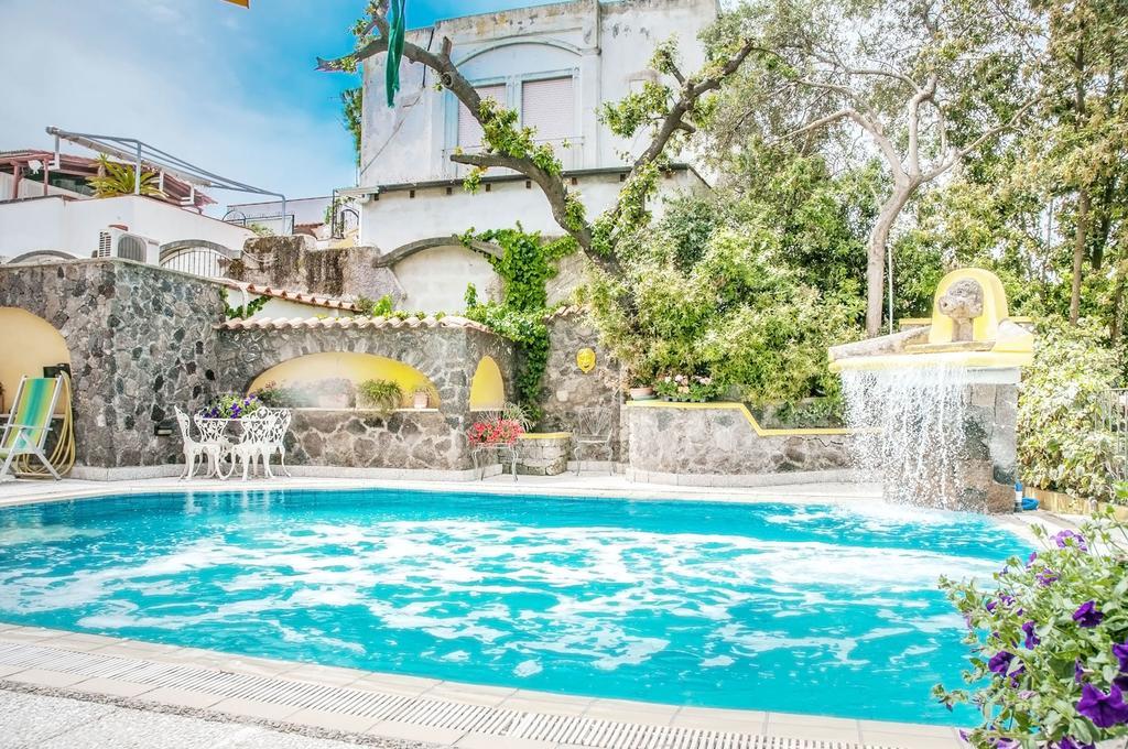 Hotel Annabelle Ischia Bagian luar foto