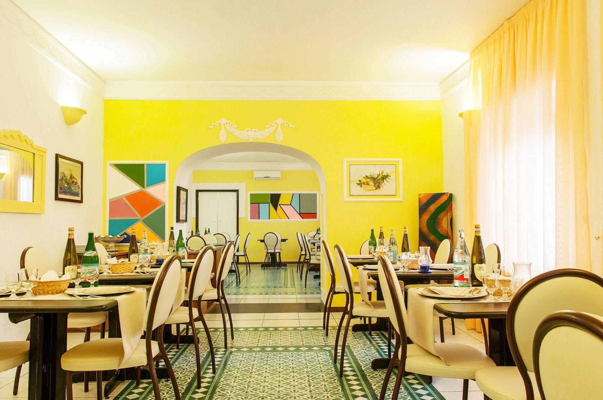 Hotel Annabelle Ischia Bagian luar foto
