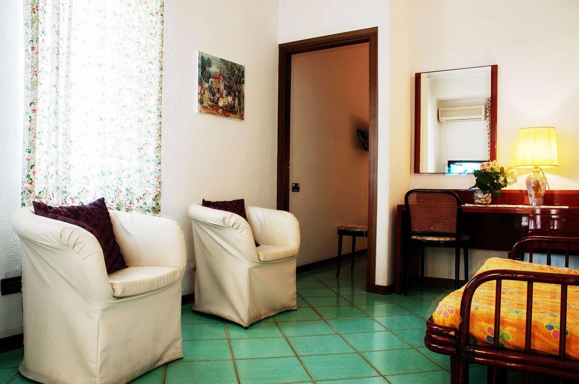 Hotel Annabelle Ischia Bagian luar foto